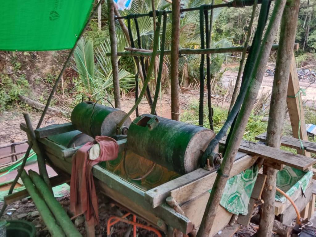 Diduga Tambang Emas Ilegal Tanpa Kantongi Ijin, Pemda Kabupaten Landak Tutup&nbsp;Mata