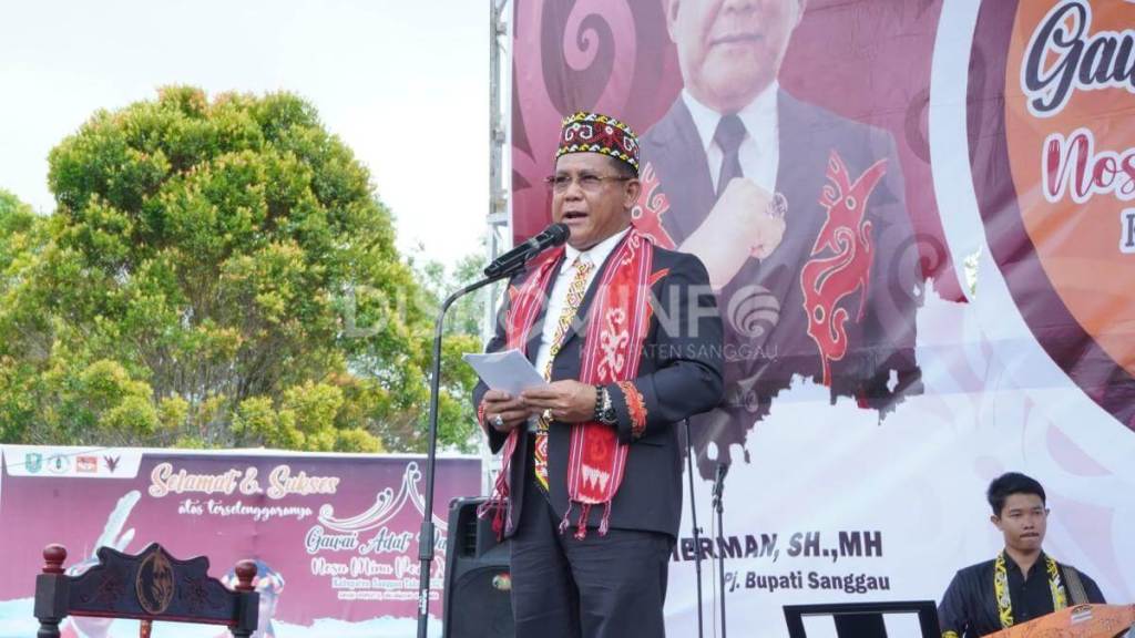 Buka Gawai Adat Dayak Nosu Minu Podi XX, Ini Pesan PJ Bupati Sanggau