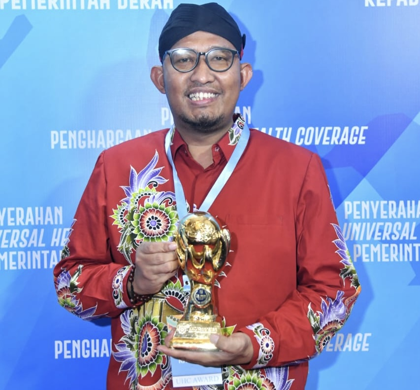 Satu-satunya di Madura, Bupati Sumenep Raih Penghargaan&nbsp;UHC