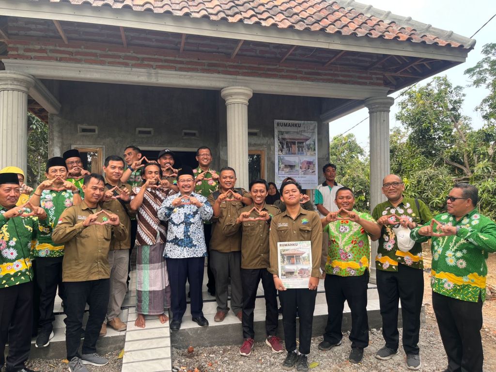 PJ Bupati Pasuruan Andriyanto Resmikan Bansos Program RTLH dan Jamban Sehat, Stop ODF