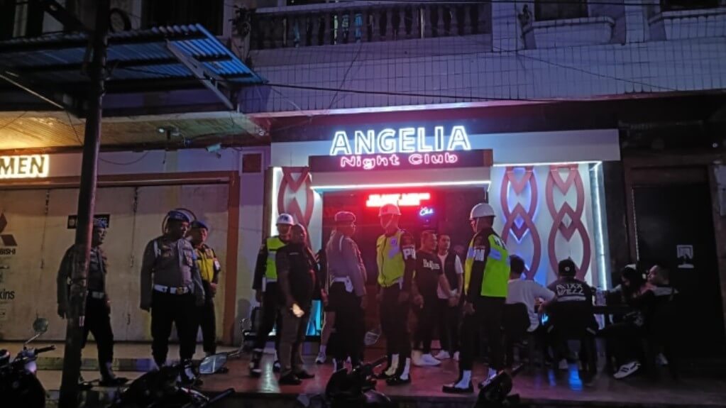 DitPropam Polres Bitung Bersama Subdenpom AD Xlll/1-2 Bitung Gelar Operasi Gaktibplin Di Sejumlah Tempat Hiburan Malam Di Kota Bitung,