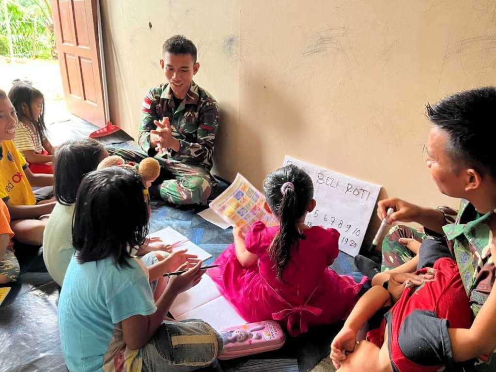 Satgas Yonarmed 11 Kostrad Mengabdi Dengan Cinta, TNI dan Harapan Anak – Anak di&nbsp;Perbatasan